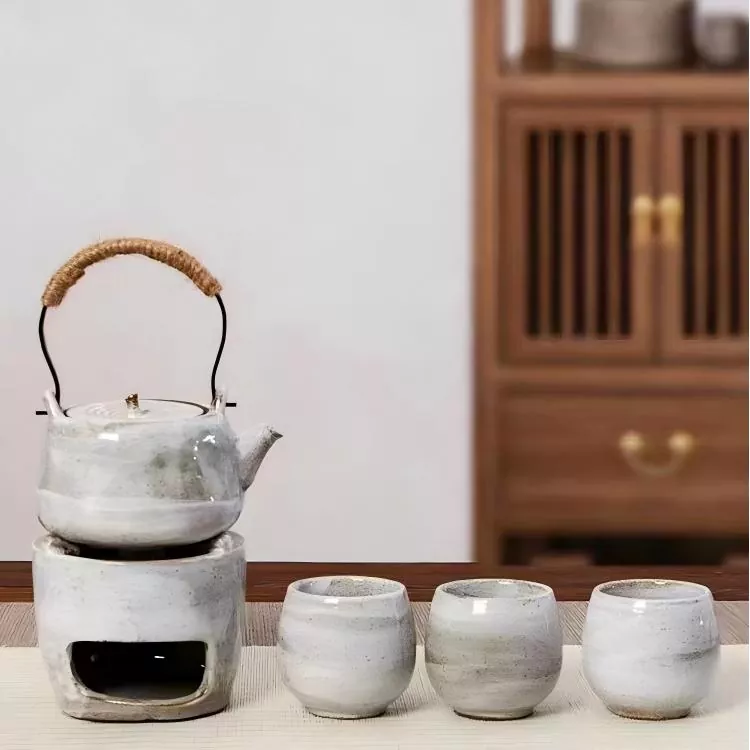 Set Cangkir Teh Tradisional Kanthi Teko